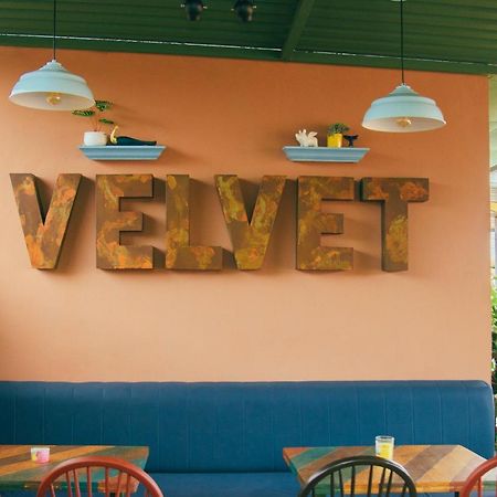 Velvet Hostal La Novena サンタ・アナ エクステリア 写真