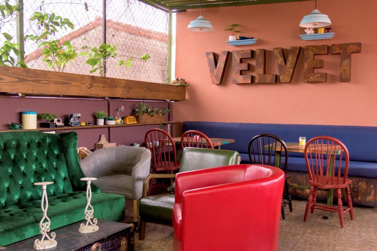 Velvet Hostal La Novena サンタ・アナ エクステリア 写真
