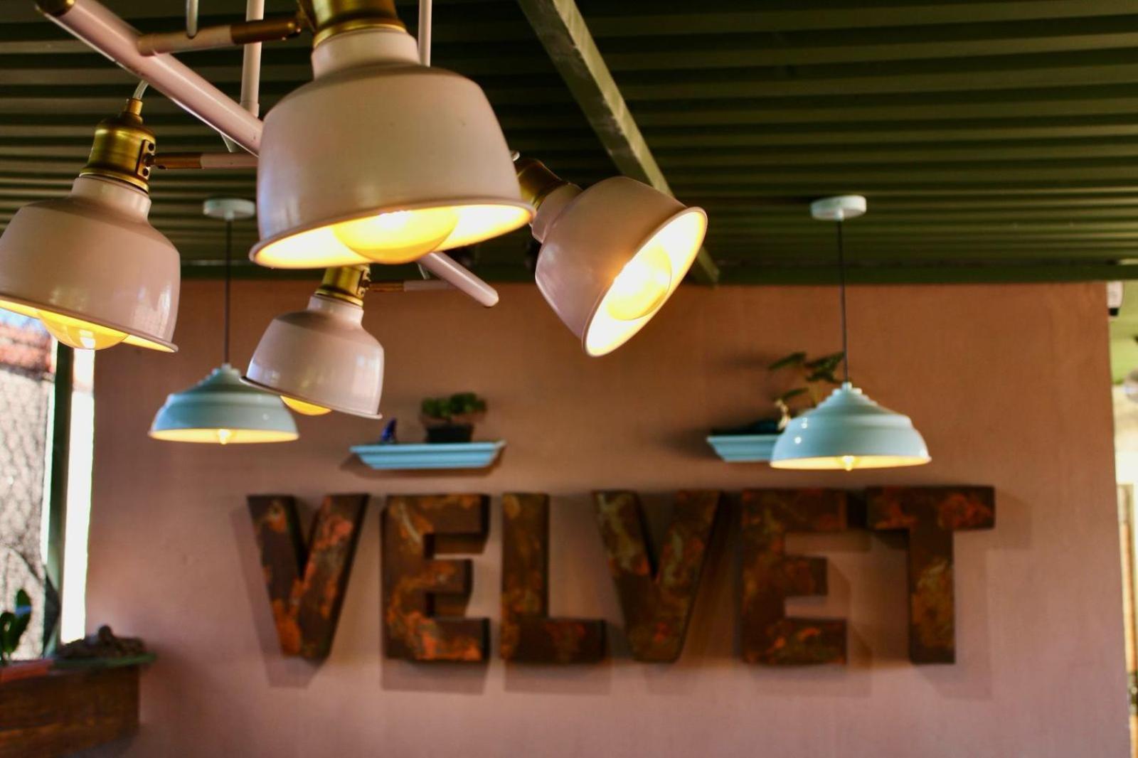 Velvet Hostal La Novena サンタ・アナ エクステリア 写真